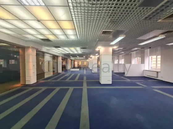 Сдаётся Офисные помещения площадь 783.1 кв.м 1-й этаж Киев Бульварно-Кудрявська 24 Киев