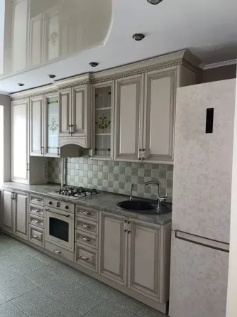 Продаж Квартира 3-кімнатна, 8/9 поверх на вул. Преображенська Кропивницький