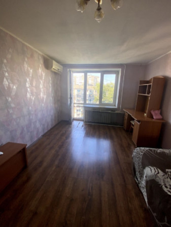 Продам однокомнатную квартиру на ул. Академика Глушко, Таирова. Одеса