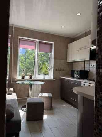 Продаж Квартира 1-кімнатна на ул. Варненская, 25 Одеса