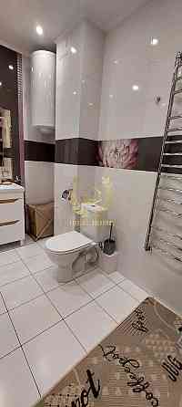 Продаж Квартира 3-кімнатна, 10/12 поверх на Дмитриевская ул., 75 Kiev