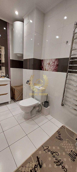 Продаж Квартира 3-кімнатна, 10/12 поверх на Дмитриевская ул., 75 Киев - изображение 2