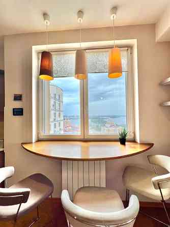 Продаж Квартира 3-кімнатна, 22/23 поверх на Володимира Івасюка вул., д. 6 Kiev