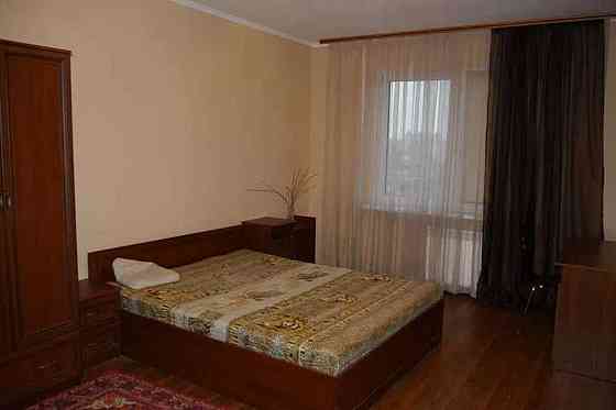 Оренда Квартира 2-кімнатна, 17/25 поверх на ул. Краковская Kiev