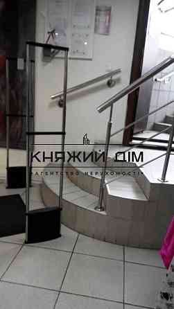 Продаж офісне приміщення на Мельникова ул. поверх - 1/5 Kiev