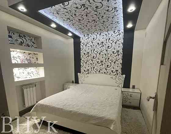 Продаж Квартира 3-кімнатна, 4/5 поверх на Лобачевського Ужгород