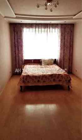 Продаж Будинок 3-кімнатний на Харківське шосе, 56 Киев