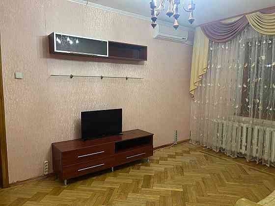 Продаж Квартира 2-кімнатна, 2/9 поверх на Володимира Івасюка вул., д. 30 Київ