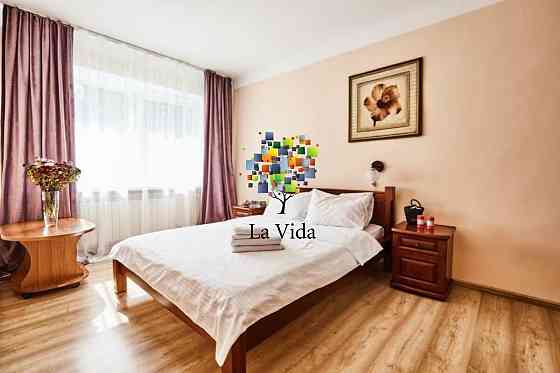 Оренда Квартира 2-кімнатна, 3/9 поверх на Кловський узвіз, 24 Київ