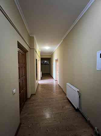 Продаж Квартира 6-кімнатна, 3/3 поверх на вул. Матейки Ivano-Frankivs'k