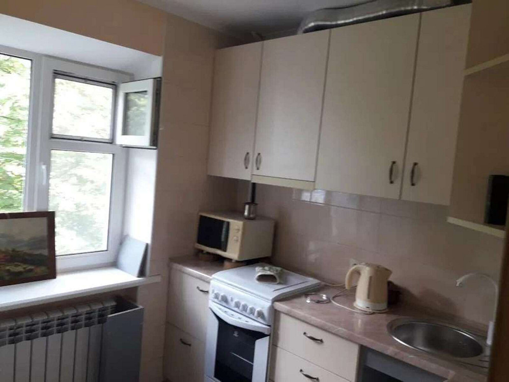 Оренда Квартира 1-кімнатна, 4/5 поверх на ул. Елены Телиги Київ - фото 2