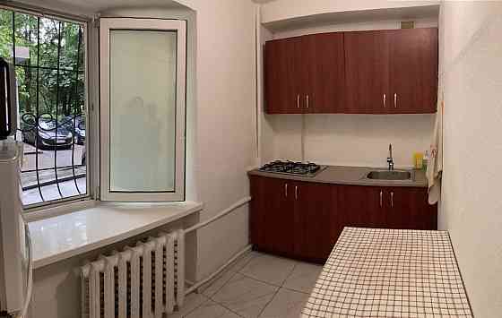 Продаж Квартира 2-кімнатна, 1/10 поверх на Солом'янська вул., д. 16 Київ