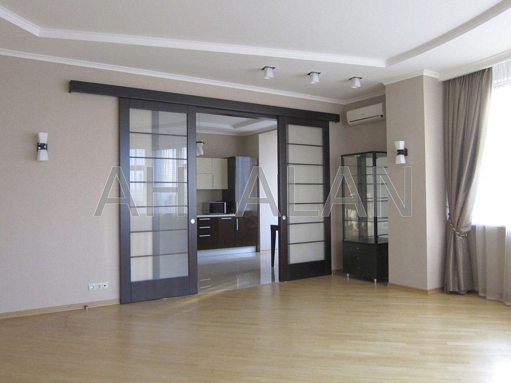 Продаж Будинок 4-кімнатний на Лесі Українки бул., 7Б Київ - фото 3