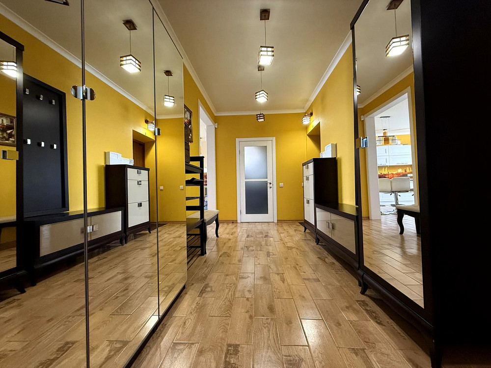 Продаж Квартира 2-кімнатна, 5/5 поверх на Замковецька вул., д. 102А Київ - фото 2