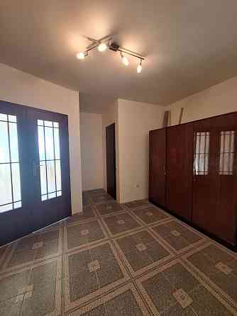 Продаж Квартира 5-кімнатна, 3/6 поверх на вул. Соборна Рівне