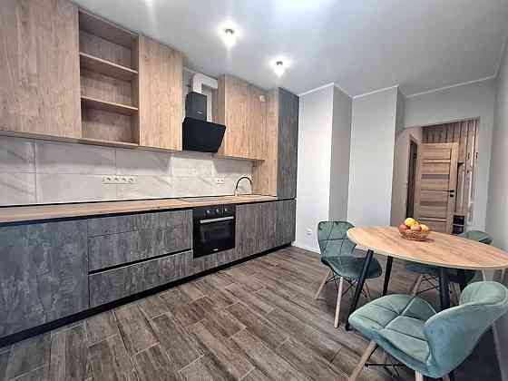 Оренда Квартира 1-кімнатна, 10/14 поверх на Кудрявська, 24а Киев