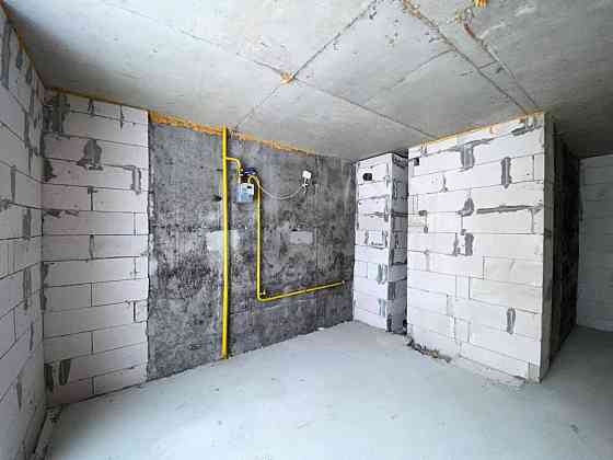 Продаж Квартира 3-кімнатна, 5/8 поверх на вул. Дубенська Кременець