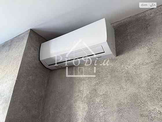 Продаж Квартира 2-кімнатна, 11/23 поверх на Олександра Мишуги вул., 2 Kiev