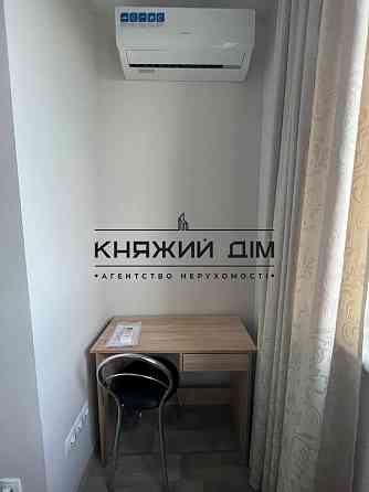 Оренда Квартира 1-кімнатна, 19/25 поверх на Ломоносова ул./Юлії Здановської Киев