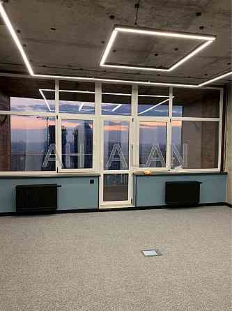 Оренда офісне приміщення на Євгена Коновальця вул., 44А приміщень - 3, поверх - 26/27 Київ