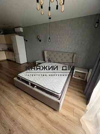 Продаж Квартира 1-кімнатна, 16/16 поверх на вул. Трутенко Онуфрия ул./Михайла Максимовича Киев