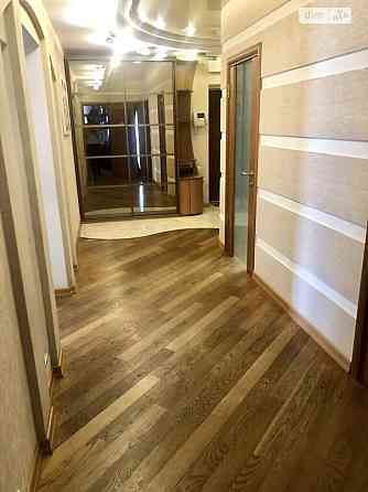 Оренда Квартира 4-кімнатна, 7/10 поверх на Зодчих Vinnytsya