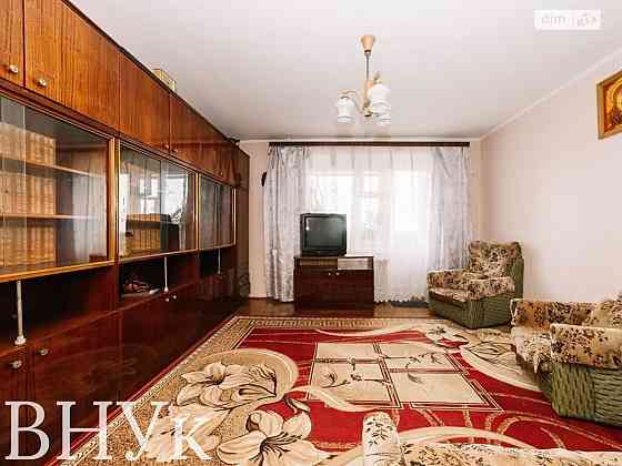 Продаж Квартира 4-кімнатна, 7/9 поверх на Київський майдан Луцьк