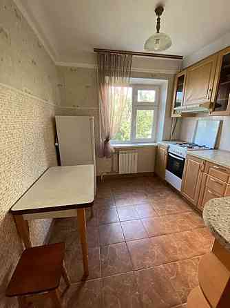 Оренда Квартира 2-кімнатна, 6/9 поверх на Здановской, 30/2 Киев