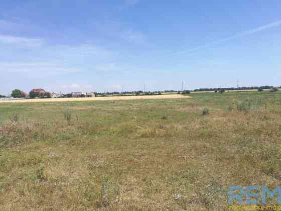 Продаж комерційне приміщення на ул. Уютная, 10 приміщень - 20, поверх - 1 Великий Дальник