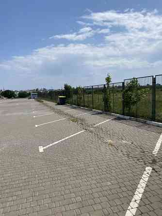 Продаж комерційне приміщення на ул. Массив 16, 276/1 приміщень - 4, поверх - 1 Авангард