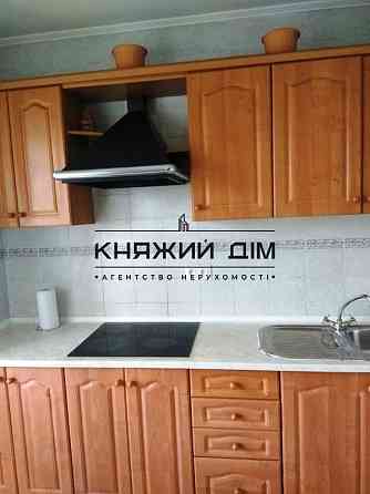 Оренда Квартира 3-кімнатна, 12/16 поверх на Крушельницкой Соломии ул. Київ