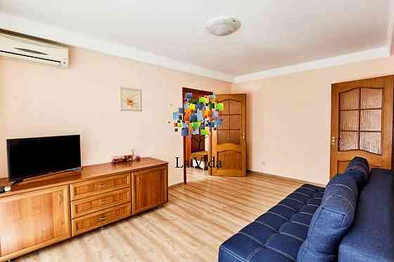 Оренда Квартира 2-кімнатна, 3/9 поверх на Кловський узвіз, 24 Київ