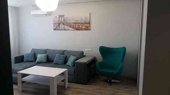 Оренда Квартира 1-кімнатна, 13/25 поверх на ул. Белорусская, 36 а Kiev