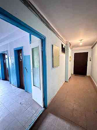 Продаж Квартира 3-кімнатна, 11/12 поверх на Червоної Калини вул., д. 38/10 Киев