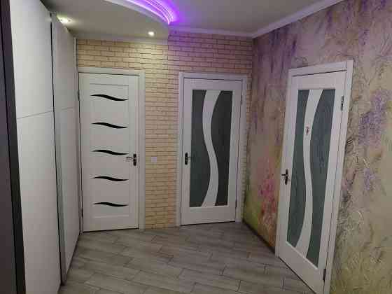 Продаж Квартира 2-кімнатна, 25/26 поверх на Воскресенська вул., д. 18 Київ