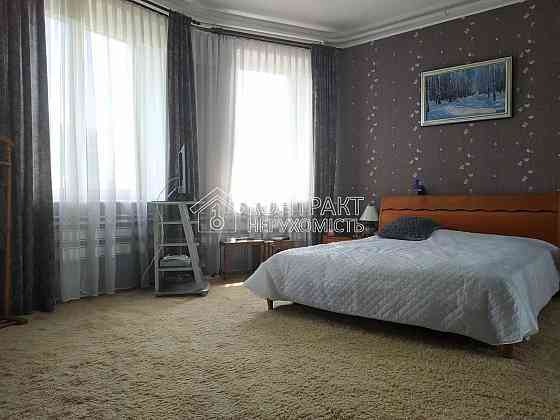 Продаж Будинок 6-кімнатний на вул. Фронтова Kharkiv