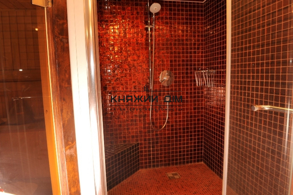 ЕСТЬ ГЕНЕРАТОР!!! Шикарный Дом в с. Святопетровское. Код объекта № 135640  - фото 17