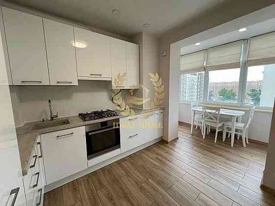 Продаж Квартира 2-кімнатна на Академика Шалимова ул., 65А 