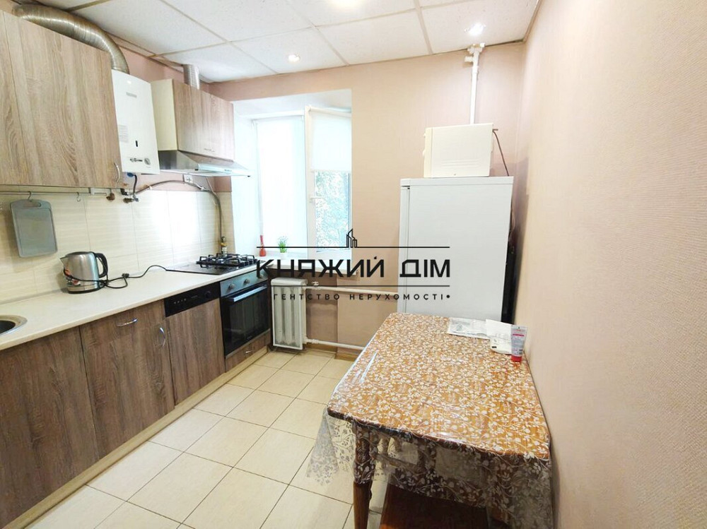 Оренда Квартира 2-кімнатна, 5/5 поверх на вул. Щорса ул./Євгена Коновальця Киев - изображение 1