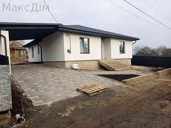 Продаж Будинок 3-кімнатний на вул. Бічна Petrykiv