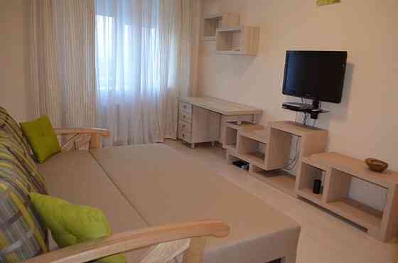 Оренда Квартира 1-кімнатна, 19/22 поверх на Анны Ахматовой ул., 45 Киев