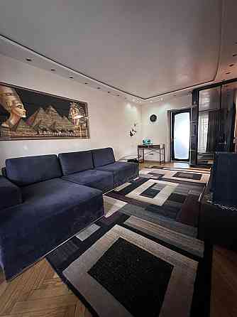 Оренда Квартира 1-кімнатна, 4/5 поверх на Ризька, 8 Київ