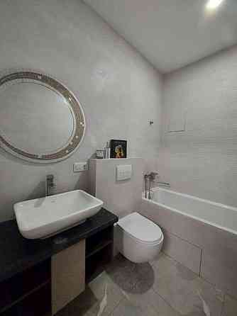 Продаж Квартира 3-кімнатна, 7/9 поверх на Регенераторна, 4 Киев