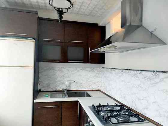 Оренда Квартира 2-кімнатна, 1/5 поверх на проспект Воскресенський, 16в Київ