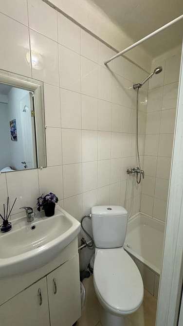 Продаж Квартира 1-кімнатна, 1/5 поверх на Братиславская вул., д. 20-А Киев - изображение 3