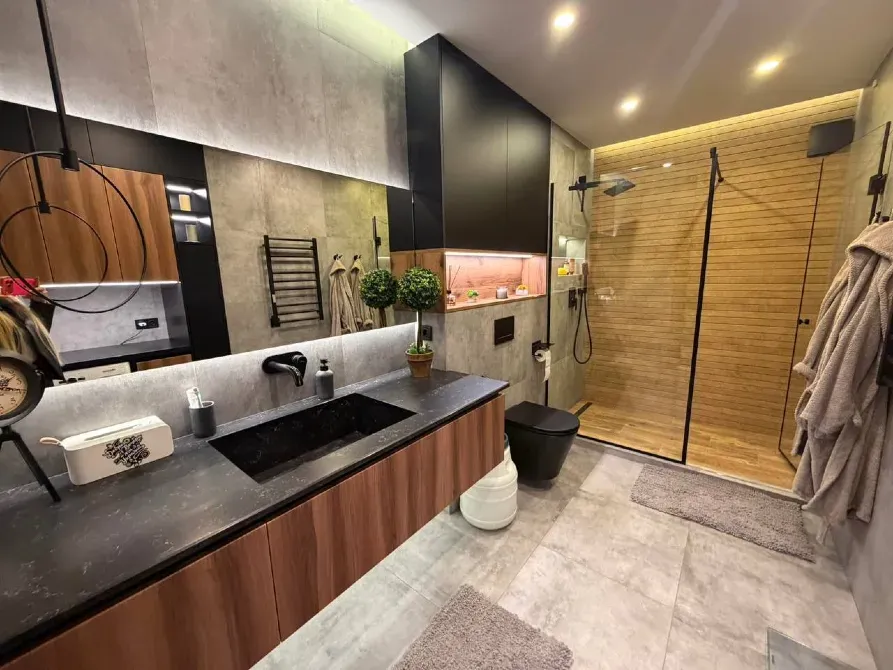 Продажа 2к Квартира 69.2 кв.м вул. Центральна, ЖК 