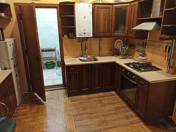 Оренда Квартира 2-кімнатна, 3/3 поверх на вул. Дорошенка Петра Львів