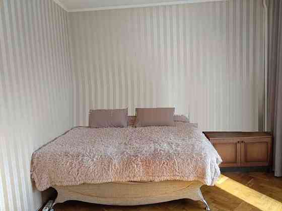 Оренда Квартира 2-кімнатна, 8/9 поверх на Киквидзе ул., 28а Kiev