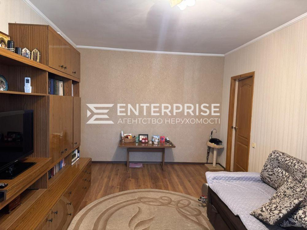 Продаж Квартира 2-кімнатна, 9/9 поверх на вул. Рональда Рейгана Киев - изображение 1