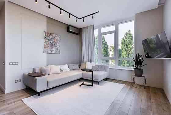 Продаж Квартира 3-кімнатна, 7/23 поверх на Жилянська вул., д. 68 Киев